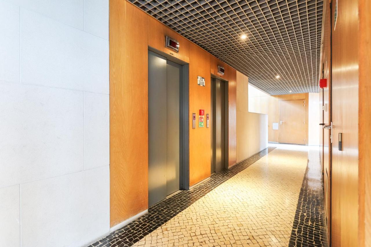 Vita Portucale ! Modern Apartment With Garage Lisboa Exterior foto